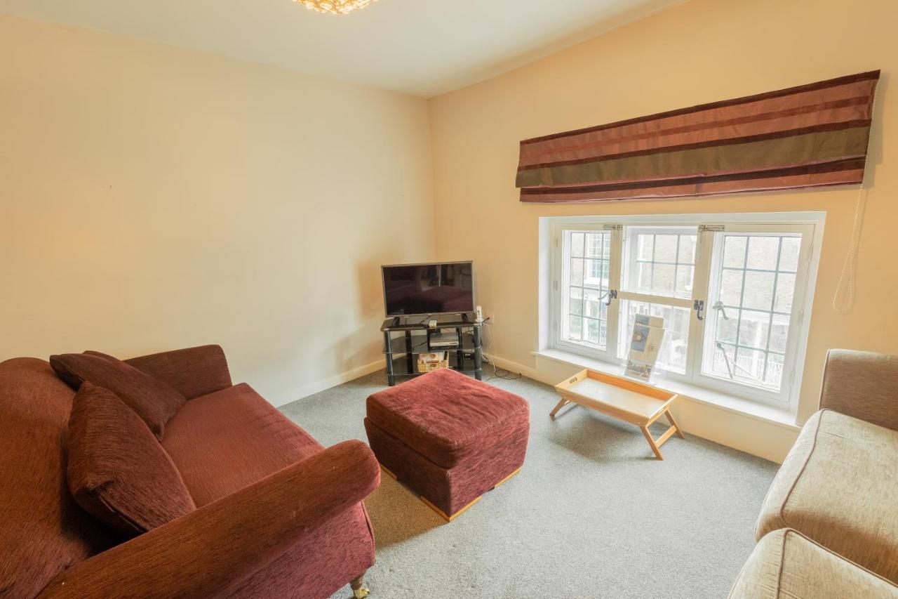 Bridge Street Views Apartment *